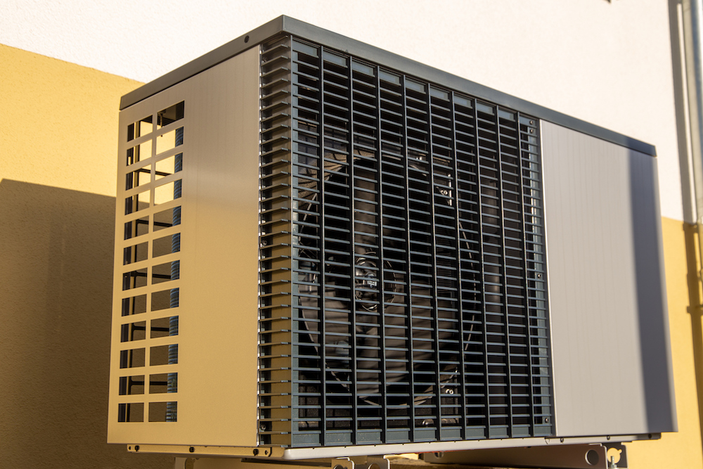 How does a heat pump work in winter